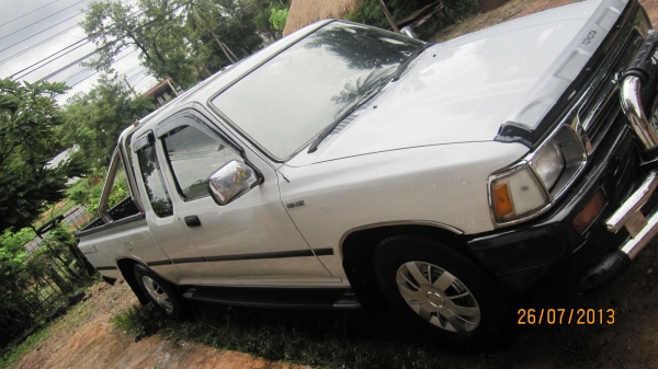 ลดๆๆแล้วครับขายไมตี้เอ็กรถบ้านเดิมๆสวยๆ  สภาพเหมือนพึ่งออกจากศูนย์เลยครับเครื่องเงียบกริบ แอร์ใหม่ล้างทั้งระบบคอมใหม่ตู้แอร์ใหม่เย็นจนหนาว กันชนหน้า+หลังใหม่+แม๊กลายเนอร์ใหม่ยางดอกเต็มพวงมาลัยพาเวอร์เครื่องเสียง ใหม่จัดเต็มDVDชีดี+พาเวอแอมป์+กันสาดใหม่+กั