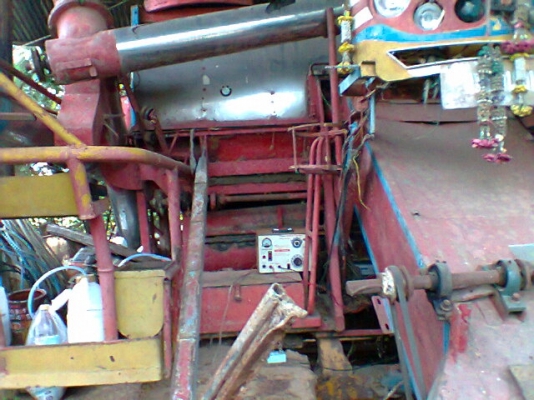 ขายรถเกื่ยว ศักดิ์พัฒนา อุ้มตัวเดินแทร็กเตอร์ มอเตอร์สิบHT