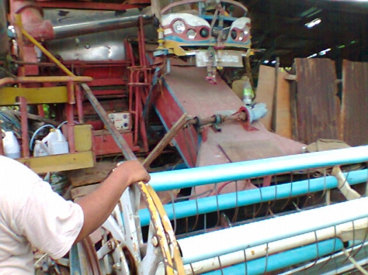 ขายรถเกื่ยว ศักดิ์พัฒนา อุ้มตัวเดินแทร็กเตอร์ มอเตอร์สิบHT