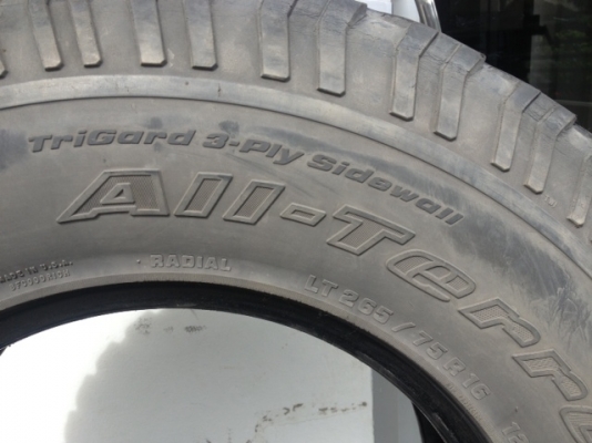 ขายยาง BF all 265 75 16 เป็นยางอะไหล่ 4 เส้น 1500 บาท