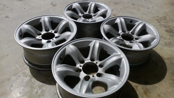 ล้อเล็บเหยี่ยวแท้แบบเดิมๆสวยๆ