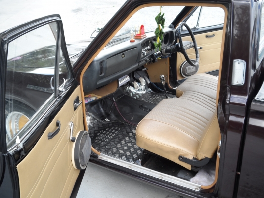 ขายช้างเหยียบ เจ็บ ๆ ขายช้างเหยียบ เจ็บ ๆ