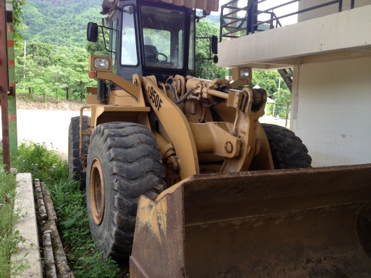 CAT950Fพร้อมใช้เล่มทะเบียนเครื่องเกียร์ดีมาก CAT950Fพร้อมใช้เล่มทะเบียนเครื่องเกียร์ดีมาก