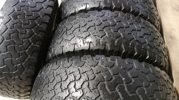 ยาง  BF all 265-70-16 สภาพพร้อมใช้งาน