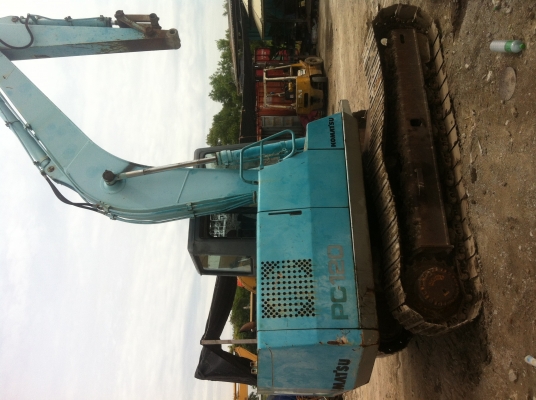 ขายรถแมคโครPC100-5ไฟฟ้าครบ สภาพพร้อมใช้สนใจติดต่อบอย085-156-2314