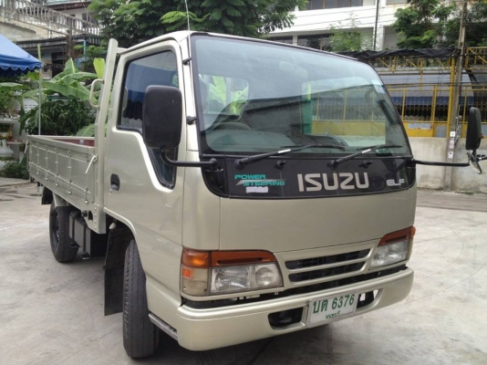 ขายรถบรรทุกขนาดกลาง