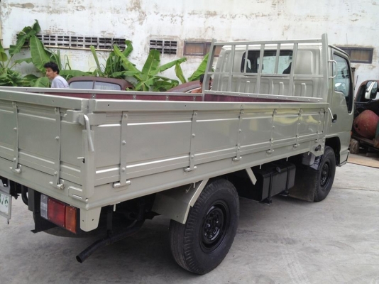 ขายรถบรรทุกขนาดกลาง