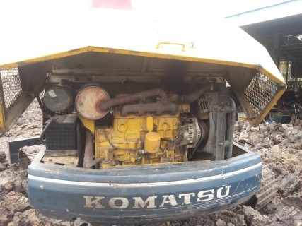 รถแบ็คโฮ Komatsu pc40-5 พร้อมใช้ รถทำงานทุกวัน รถแบ็คโฮ Komatsu pc40-5 พร้อมใช้ รถทำงานทุกวัน