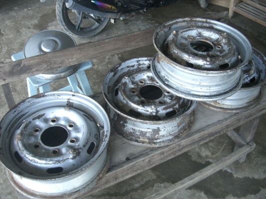 กะทะล้อเหล็กรถกระบะโบราณ ขอบ 14 นิ้ว 6 รู ใช้กับฝาตบได้