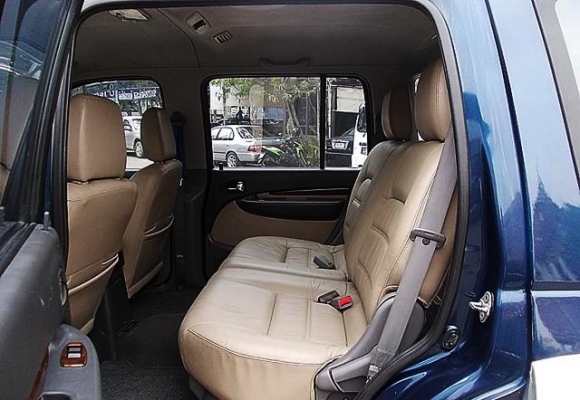 FORD - EVEREST - limited 2.5 AT ปี04 รถสวย มือเดียวออกห้าง FORD - EVEREST - limited 2.5 AT ปี04 รถสวย มือเดียวออกห้าง