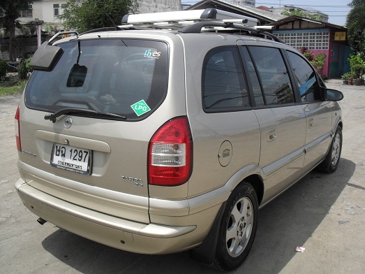 ZAFIRA 2.2 AT รถครอบครับ ประหยัด มีไฟแนนท์รองรับ