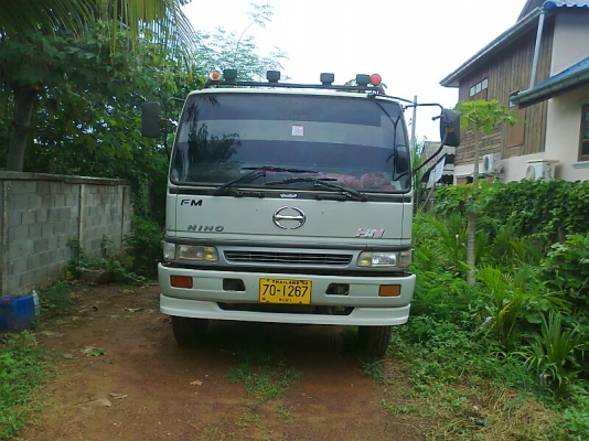 ขาย..รถสิบล้อ HINO FM 3H รถปี 37 เครื่องดี คัสซีสวย เก๋งสวย ภายในสวย มีแอร์เย็นเจี๊ยบ รถสวยครบ มีทะเบียน.