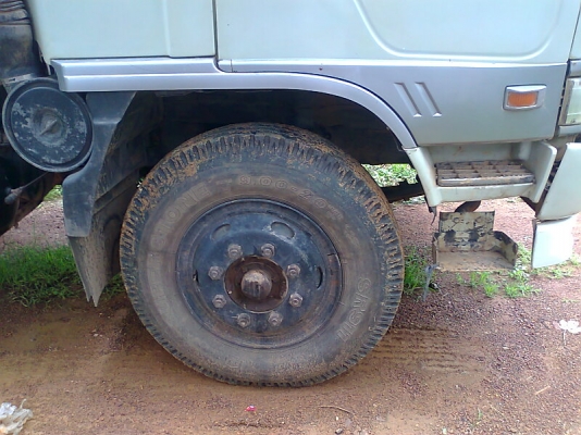 ขาย..รถสิบล้อ HINO FM 3H รถปี 37 เครื่องดี คัสซีสวย เก๋งสวย ภายในสวย มีแอร์เย็นเจี๊ยบ รถสวยครบ มีทะเบียน.