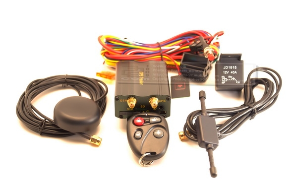 GPS Tracker TK103A ( ไม่มี remote) และ GPS Tracker TK103B( มี remote) GPS ติดตามรถยนต์
