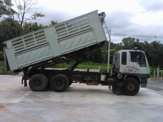 ขาย HINO 3 m 240 แรง ดั๊ม มีระบบลากจูง  (ขายพร้อมตัวลูกไปแล้ว)