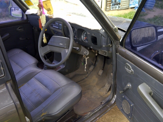 1989 MAZDA, FAMILIA 1.3  สีเทา เกียร์ธรรมดา เครื่องแน่นแรงดี พร้อมใช้งาน เดมทั่งคัน