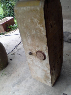 ถังน้ำมันมิเนียม ขนาดใหญ่ ประมาณ 240 ลิตร ถังน้ำมันมิเนียม ขนาดใหญ่ ประมาณ 240 ลิตร