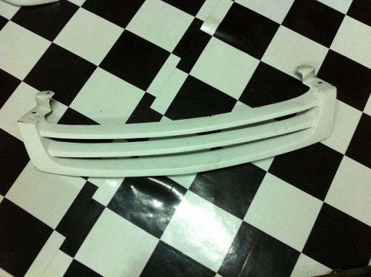 กระจังแต่งยุ่นใส่ Honda Stream