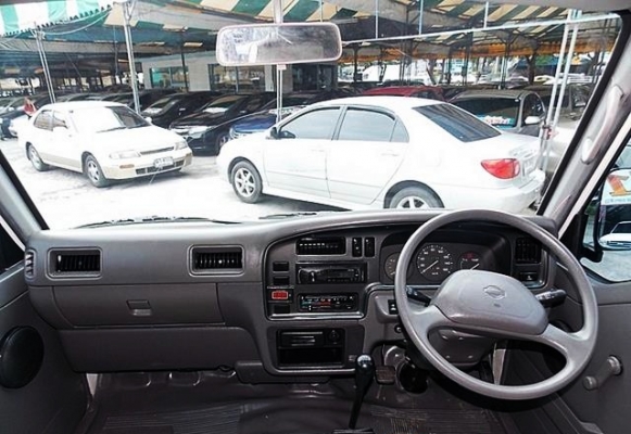 NISSAN U-VAN 2.7MT ปี97 รถสวย เครื่องดี จัดไฟแนนซ์ได้คะ