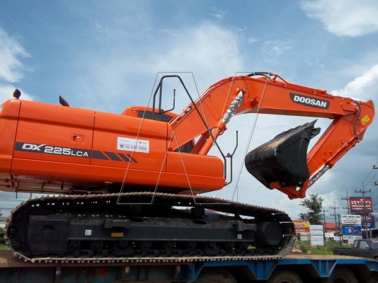 ขาย รถแม็คโคใหม่ ดูซาน รุ่น DX225LCA ( มีรถอยู่แล้ว ไฟแนนท์ผ่านรับรถได้เลย! ) ขาย รถแม็คโคใหม่ ดูซาน รุ่น DX225LCA ( มีรถอยู่แล้ว ไฟแนนท์ผ่านรับรถได้เลย! )