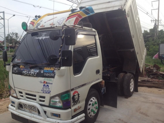 ***ขายแล้วครับขอบคุณ Truck2hand ขาย6ล้อดั๊มกระป๋อง 88 หัวขาว สวยจัด ไม่มีช้ำ ISUZU NKR 88 ห้างแท้ปี 49 เครื่องเดิมเกียร์เดิม เทอโบอินเตอร์ฯ ช่วงล่างแน่นคัสซีสวยไม่ช้ำ กระบะดั๊มเหล็กสวยสดพื้นสวยข้างสวย หัวบางเดิมภายในสวยมากคอนโซลครบ พ.พาวเวอร์ แอร์เย็น ยาง