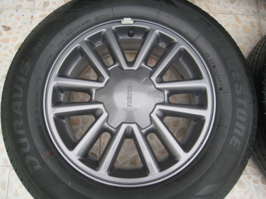 ขายล้อแม็ก All new Isuzu d-max ป้ายแดง 16"x 6.5" et41 6รู139 + ยางปี 0413  สนใจติดต่อ เล็กคลองสามครับ (081-3747940)