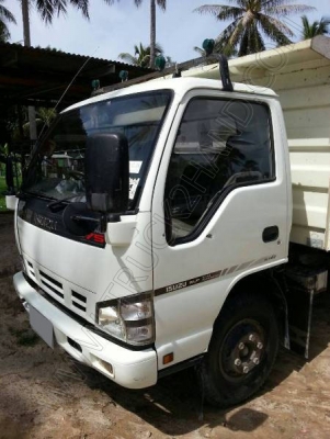 รถบรรทุก 6 ล้อดั๊มพ์ ยี่ห้อ ISUZU รุ่น NQR
