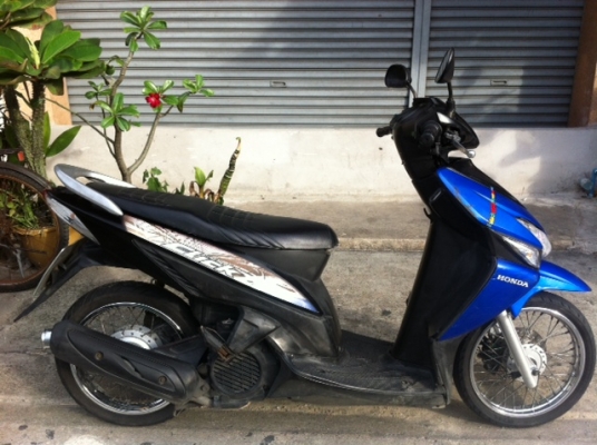 honda click ปี49 เครื่องดี ภาษีไม่ขาด