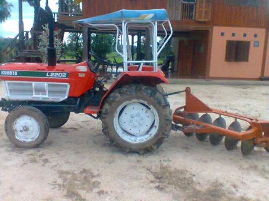 ขายรถไถคูโบต้า2202พร้อมใช้และอุปกรณ์