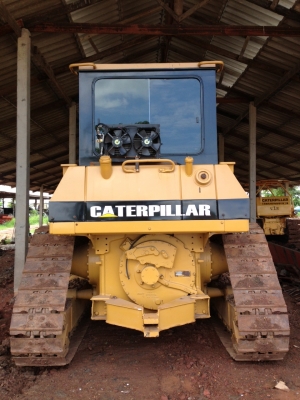 ขายรถแทรกเตอร์ CAT D4H-SERIES-2 ตีนไก่  เกียร์ท๊อค สภาพรถสวย แอร์เย็น เครื่องดี ปั้มแรง สนใจโทร