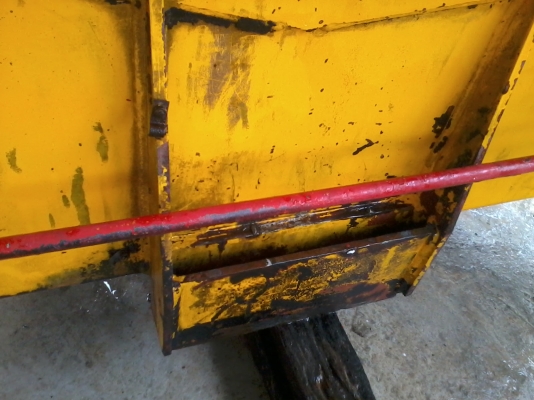 ขายเครน4.5ตัน TADANO ท้องวี 4ปอก3ชัก ลวดสลิงใหม่ สภาพใช้งานได้ครับ