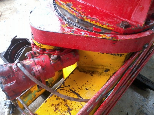 ขายเครน4.5ตัน TADANO ท้องวี 4ปอก3ชัก ลวดสลิงใหม่ สภาพใช้งานได้ครับ