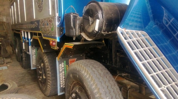 ขายรถ 12 ล้อ 2 เพลา กระบะเนียมคอกเกษตรดั้ม มีลำโพงลากลูก HINO PROFIA  P11C 325 แรง ปี.56 รถสวยราคาถูกๆ รีบจองด่วน