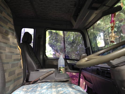 ขาย FF3H ตู้แห้ง เครื่อง H07D 195แรง ตู้แห้ง รถสวยมากๆ ตามรูป ขาย FF3H ตู้แห้ง เครื่อง H07D 195แรง ตู้แห้ง รถสวยมากๆ ตามรูป