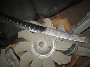 ขาย แถบคิ้วบนกันชนหลัง CHEVROLET CAPTIVA ขาย แถบคิ้วบนกันชนหลัง CHEVROLET CAPTIVA