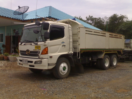 ขายHINO MECA260 ปี47 2เพลาดั๊ม กะบะข้างเลียบหน้าพระลาน