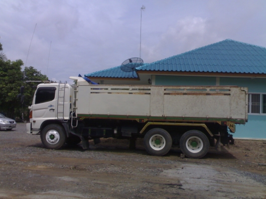 ขายHINO MECA260 ปี47 2เพลาดั๊ม กะบะข้างเลียบหน้าพระลาน