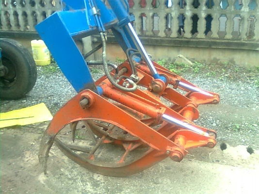 ขายรถคีบ 6600 ใช้น้อยพร้อมอุปกรณ์ รถพร้อมใช้สุดๆๆ