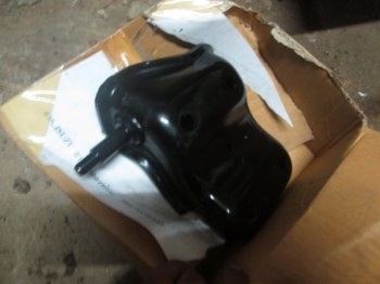 ขาย เบ้ายึดโช็คหลัง LH ใส่ DMAX all new ตัวสูง