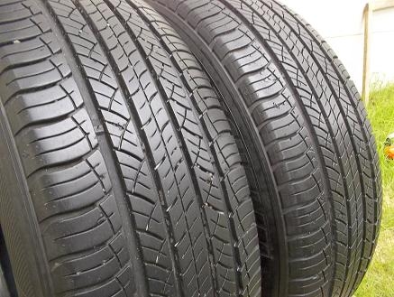 ขายยาง MICHELIN LATITUDE ปี0711(1คู่) ไม่มีปะ 215/65/16 ราคา 1,800