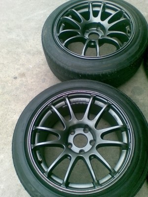 แม็ก RS  ขอบ 17 หน้า 8 ครึ่ง หลัง 9 ครึ่ง