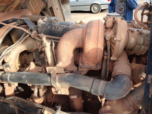 รถอีซูซุ 10 ล้อดั้ม FXZ 270 แรงม้า ปี 50  สนใจติดต่อ 081 - 6079515