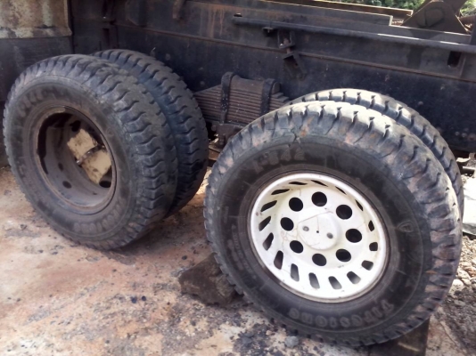 รถอีซูซุ 10 ล้อดั้ม FXZ 270 แรงม้า ปี 50  สนใจติดต่อ 081 - 6079515