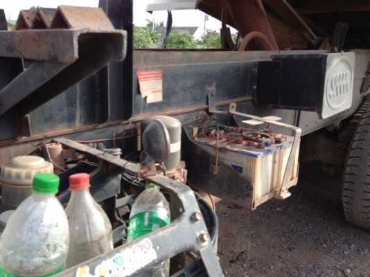 รถอีซูซุ 10 ล้อดั้ม FXZ 270 แรงม้า ปี 50  สนใจติดต่อ 081 - 6079515