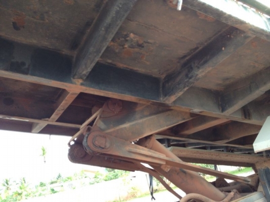 รถอีซูซุ 10 ล้อดั้ม FXZ 270 แรงม้า ปี 50  สนใจติดต่อ 081 - 6079515