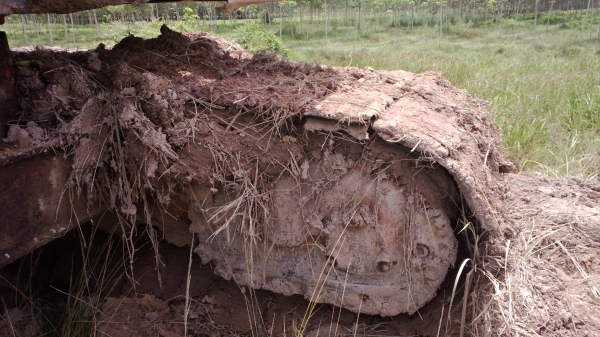 PC200-2 รถเดิมๆ เครื่อง ปั้ม เดิม รถทำงานอยู่... PC200-2 รถเดิมๆ เครื่อง ปั้ม เดิม รถทำงานอยู่...