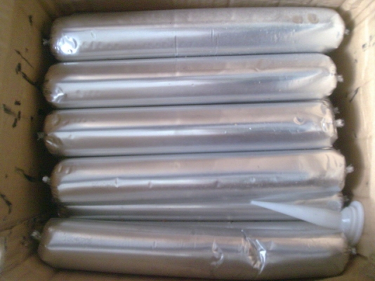 ขายกาว PU ใช้ติดไม้ ปูปาร์เก้ ซีลกันน้ำ  สีดำ