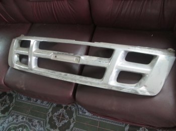 ขาย กระจังหน้าตัวชุบ DMAX รุ่นเก่า