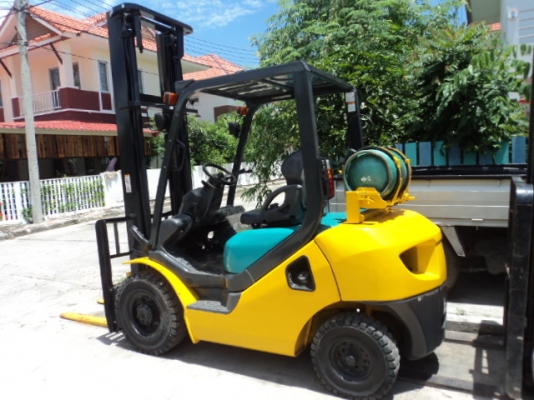 ขายฟอร์คลิฟท์ โคมัตสุ FG25-16 เสา 4.5 เมตร 081-3535-948