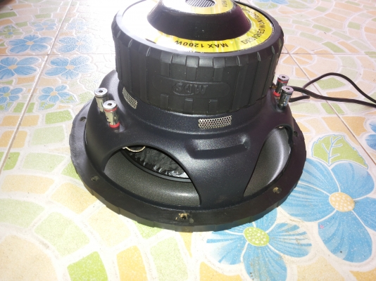 ขายถูกๆดอกซับ10นิ้ว1คู่สภาพใหม่มากเลยครับแม่เหล็ก2ชั้น